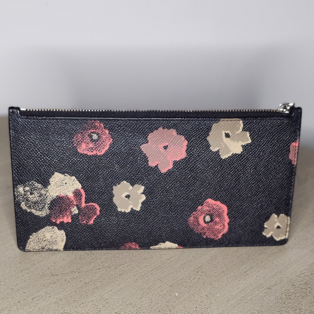 Coach Kylie Flat Wallet NWOT - Picture 2 of 2